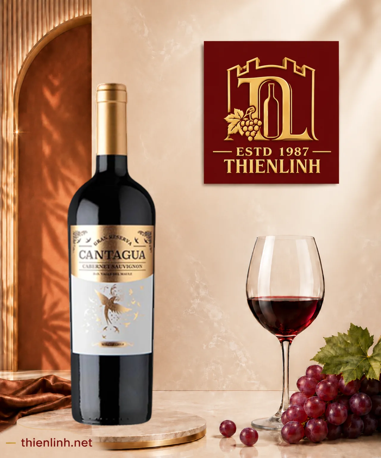 Chai rượu vang đỏ Cantagua Gran Reserva Cabernet Sauvignon, nhãn vàng đồng, hình chim, nắp vàng đồng